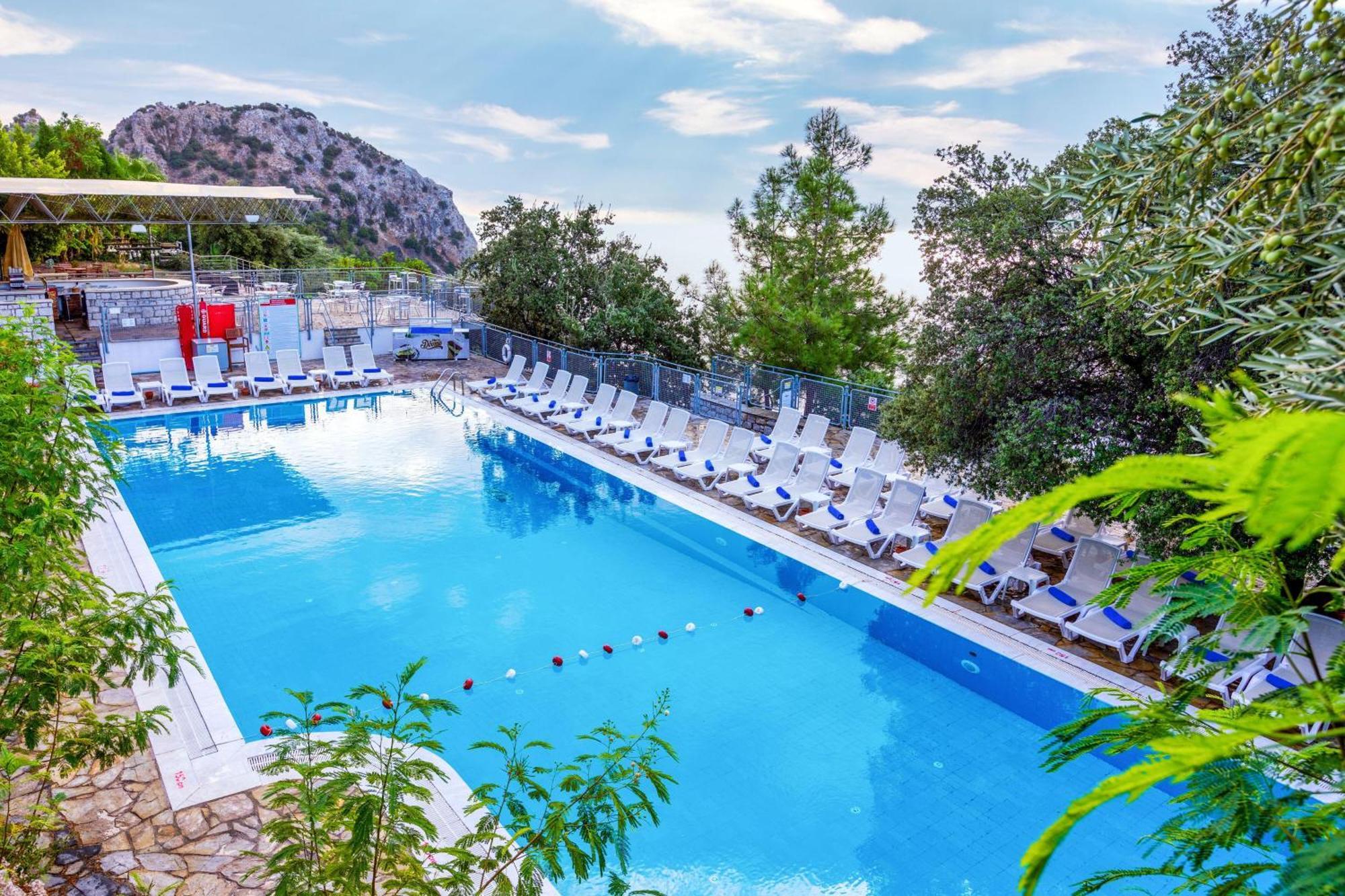 Loryma Resort Hotel Турунч Екстериор снимка