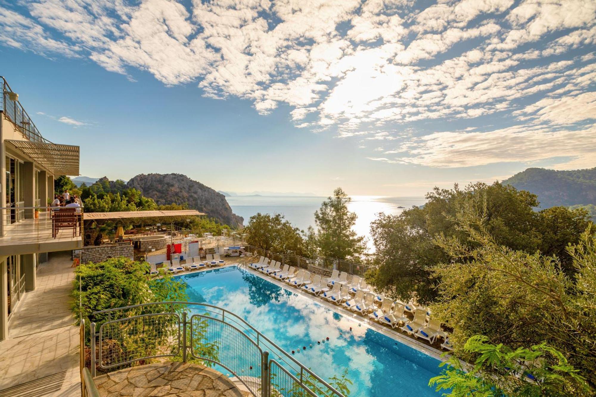 Loryma Resort Hotel Турунч Екстериор снимка